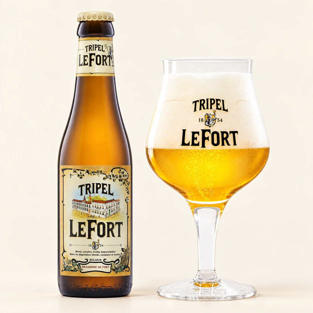Bottle and glass Tripel LeFort